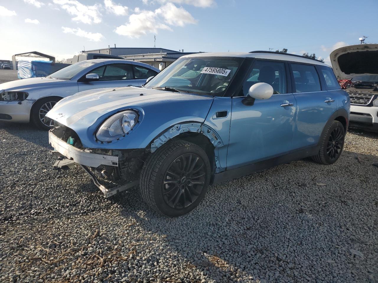 2017 MINI Cooper - Image 1