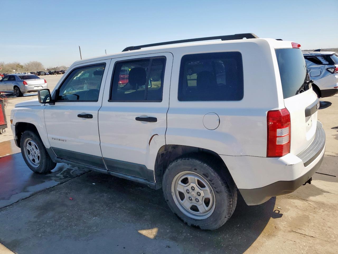 2011 Jeep Liberty (Patriot) - Image 2