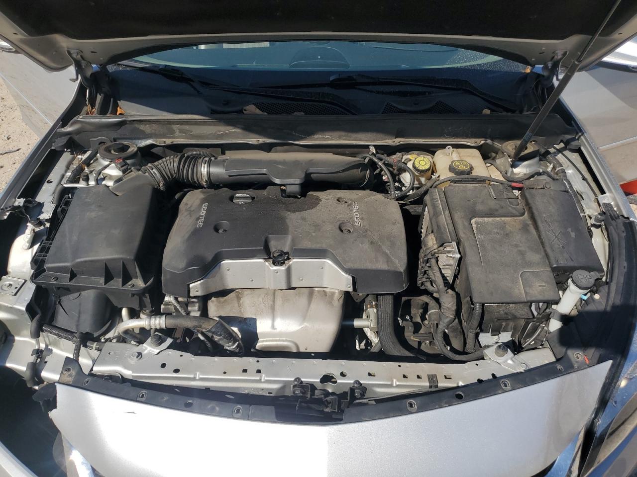 2015 Chevrolet Malibu - Image 11