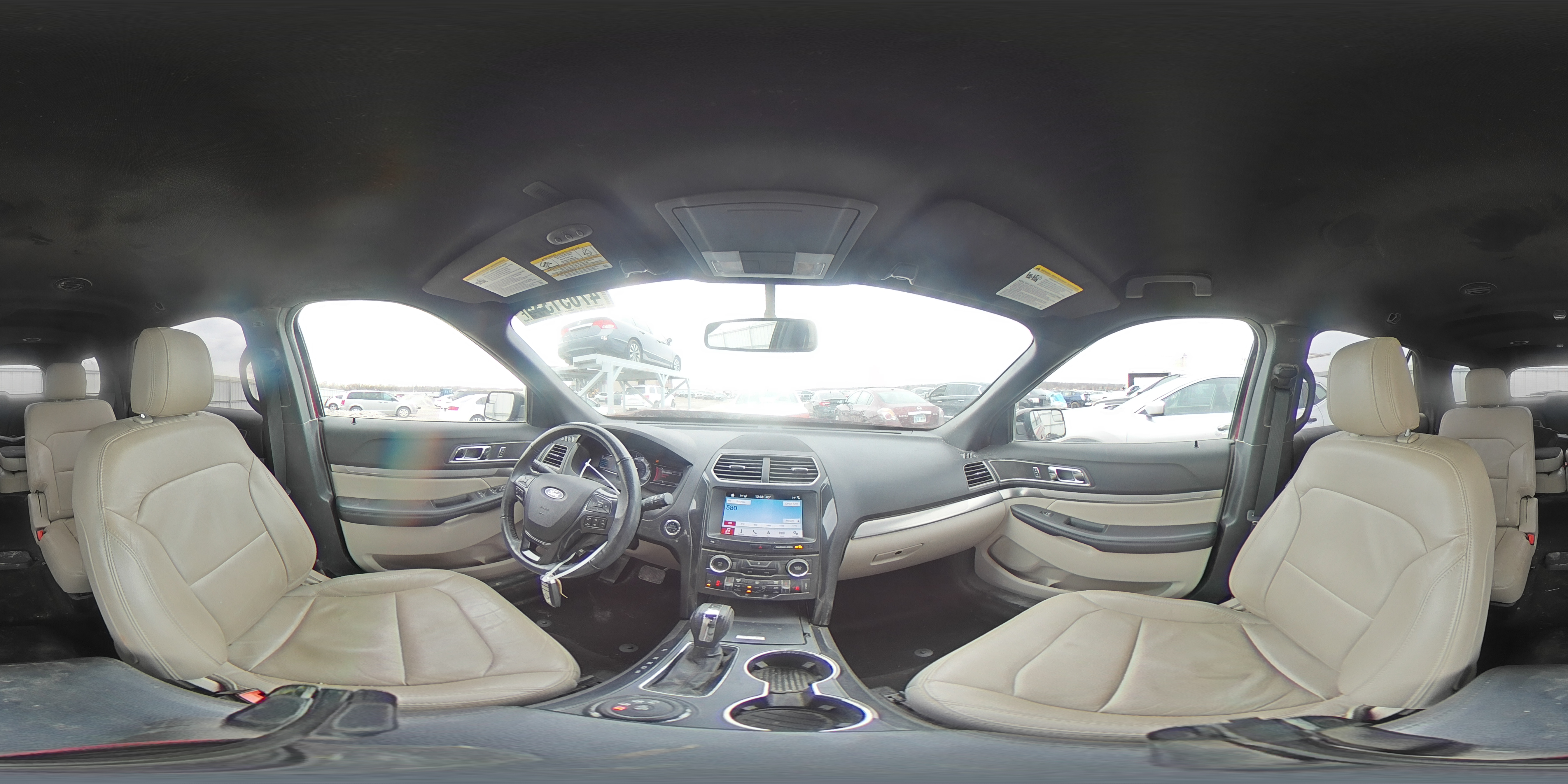 2018 Ford Explorer - Image 13