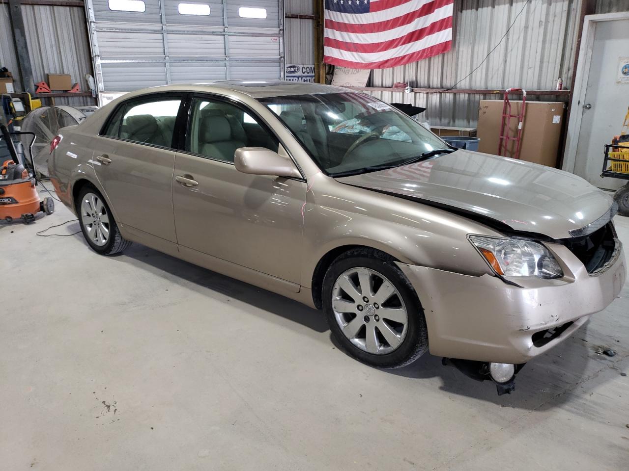 2006 Toyota Avalon - Image 4