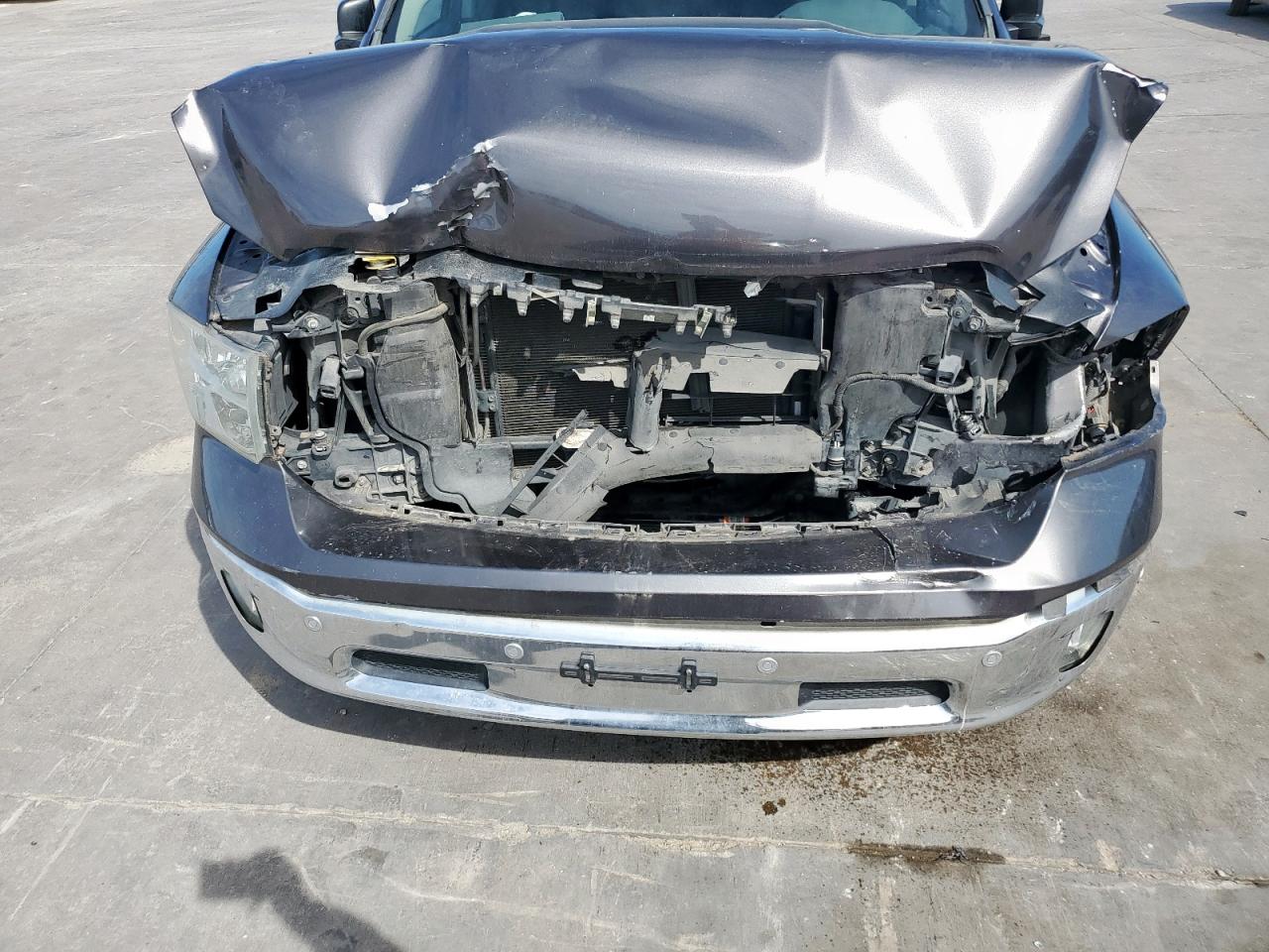 2014 RAM 1500 - Image 12