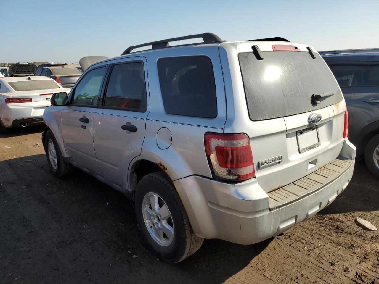2010 Ford Escape - Image 2
