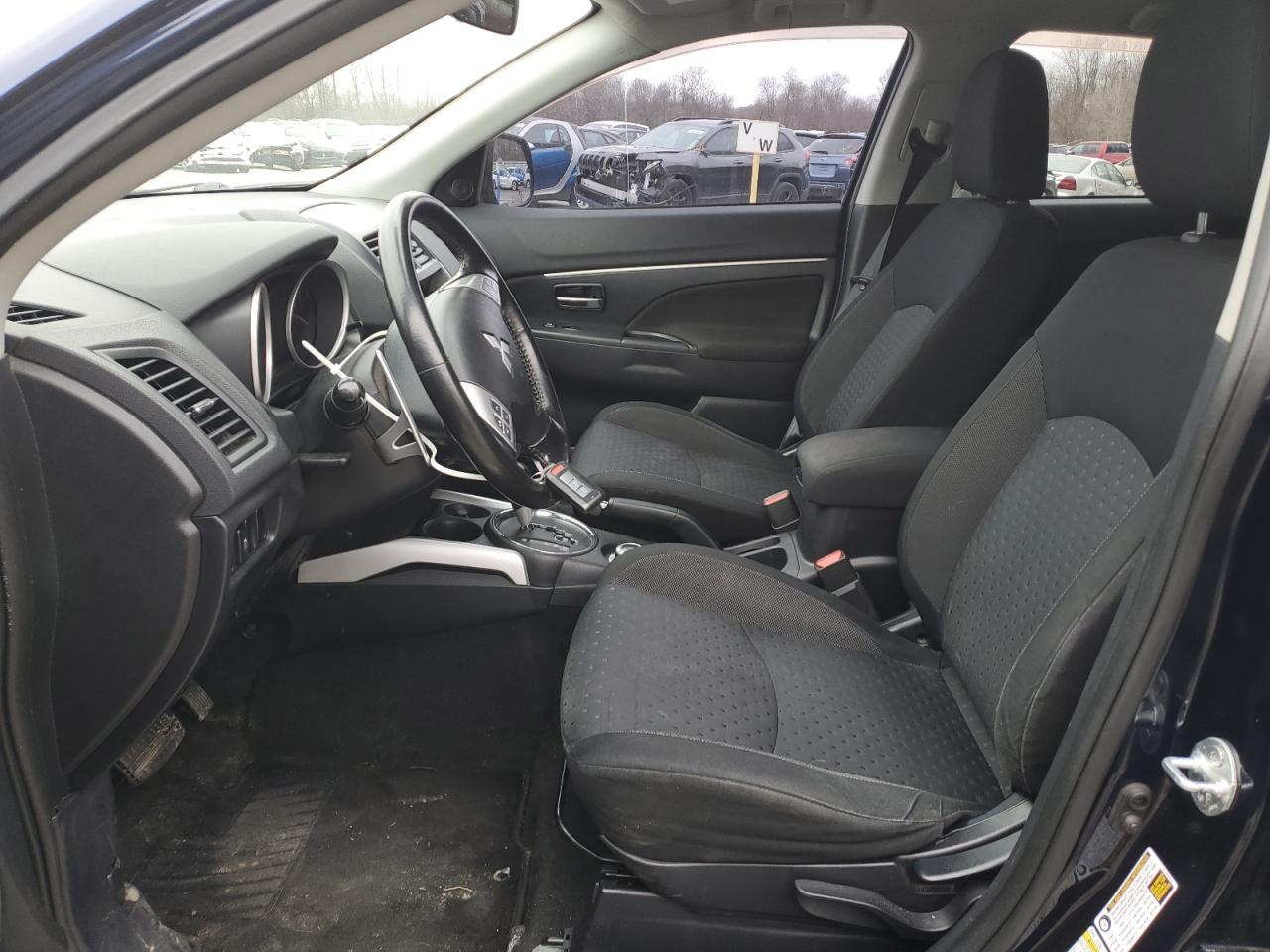 2011 Mitsubishi Outlander - Image 7