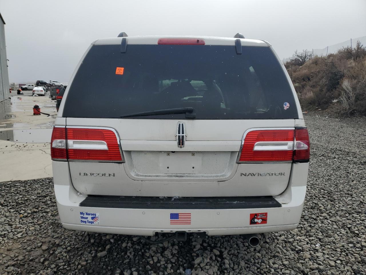 2010 Lincoln Navigator - Image 6