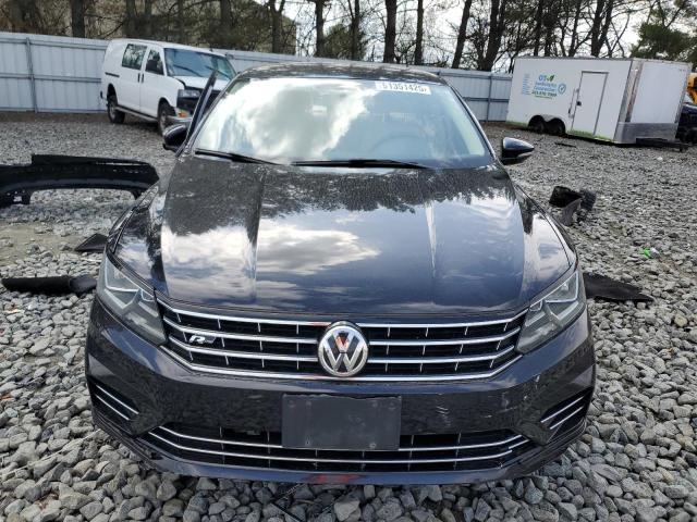  VOLKSWAGEN PASSAT 2017 Черный