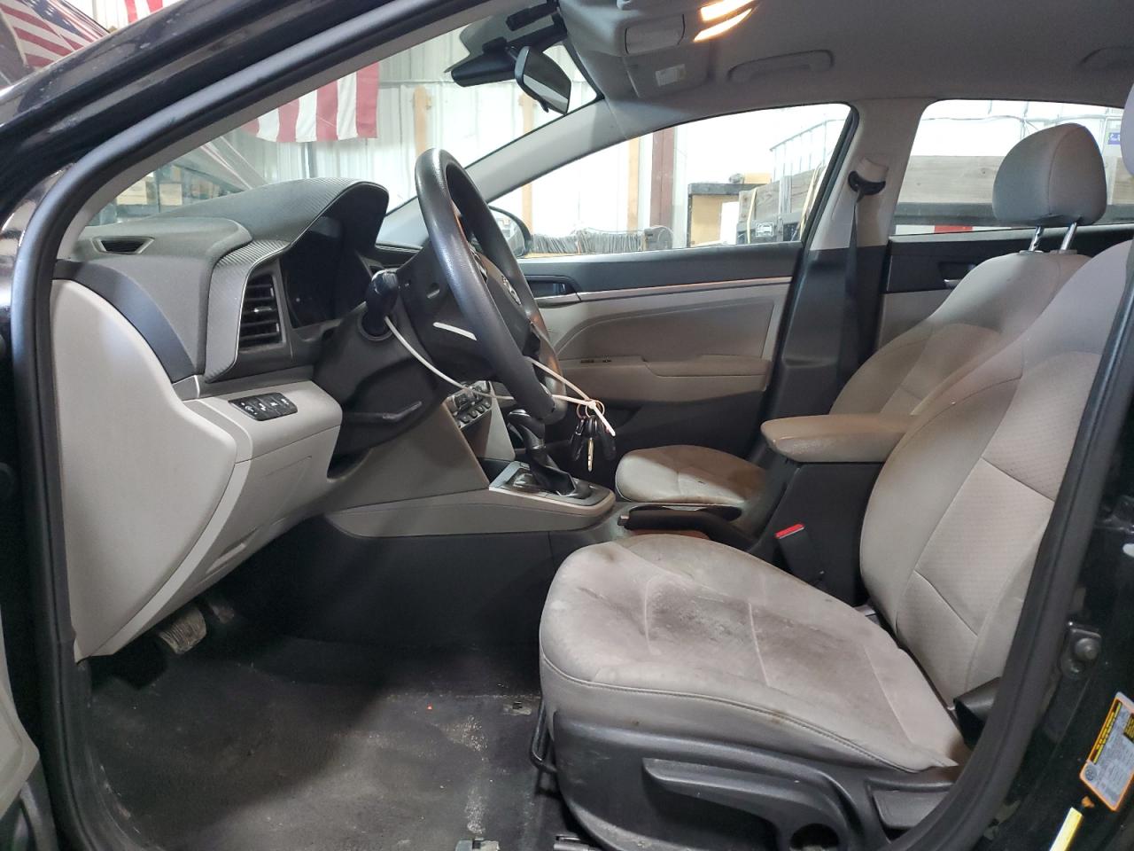 2020 Hyundai Elantra - Image 7