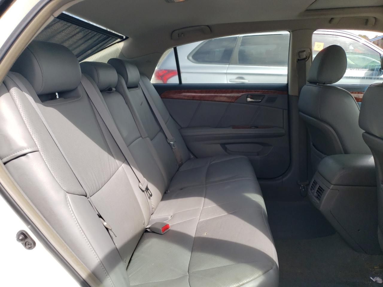 2007 Toyota Avalon - Image 10