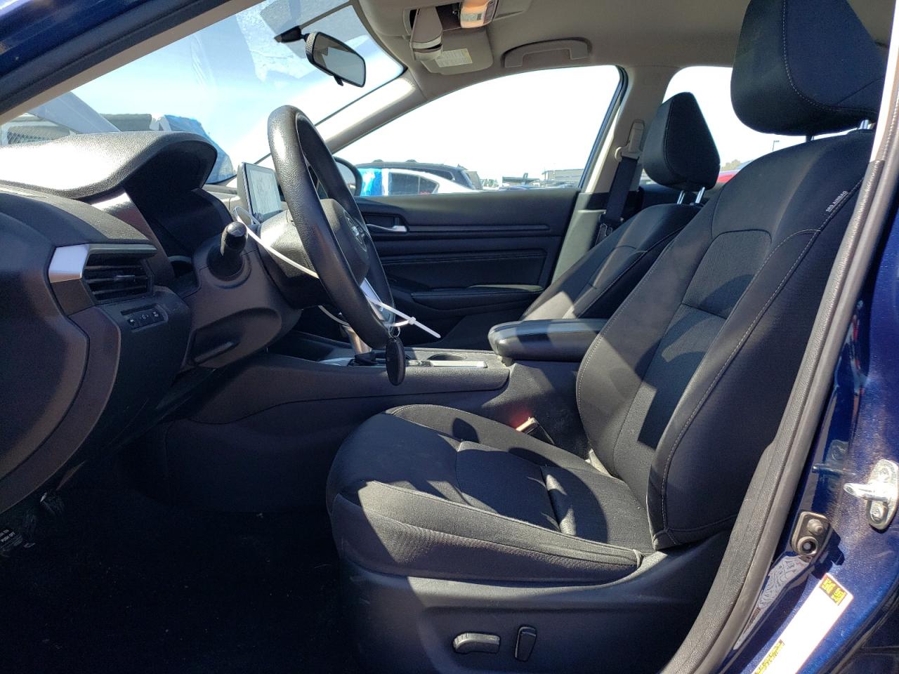 2019 Nissan Altima - Image 7