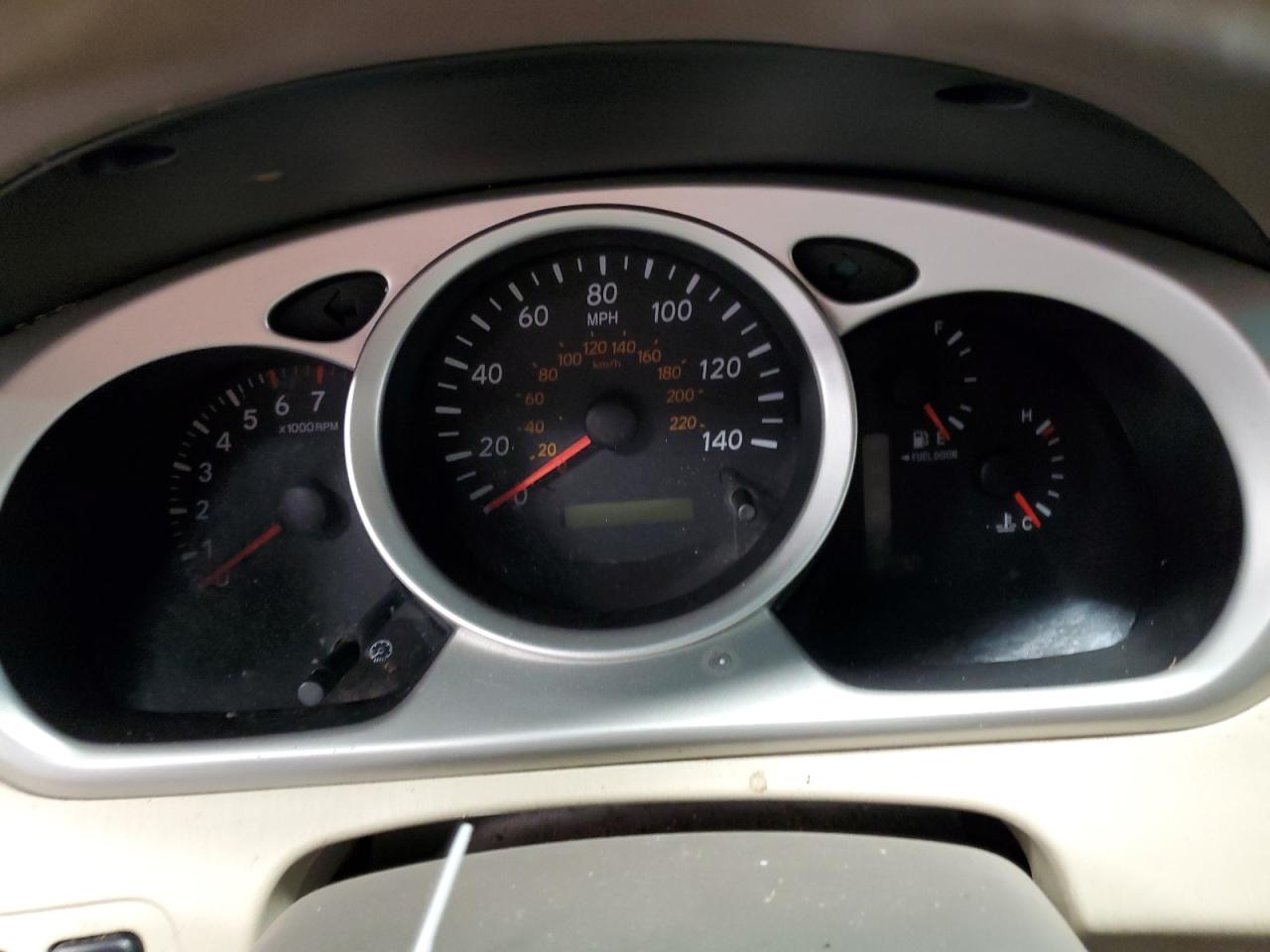 2005 Toyota Highlander - Image 9