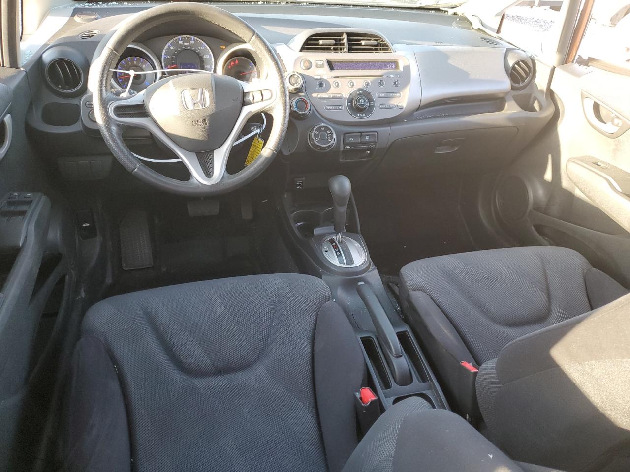 2010 Honda Fit - Image 8