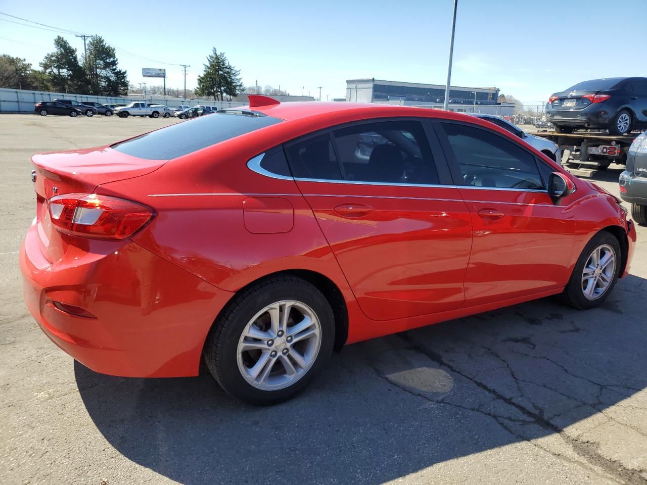 2018 Chevrolet Cruze - Image 3