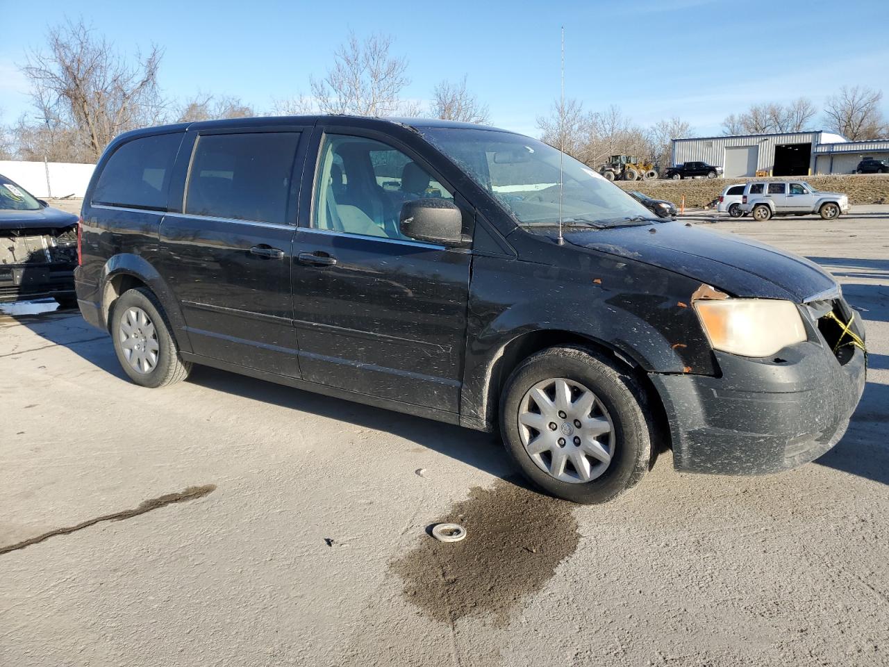 2009 Chrysler Town & Country - Image 4