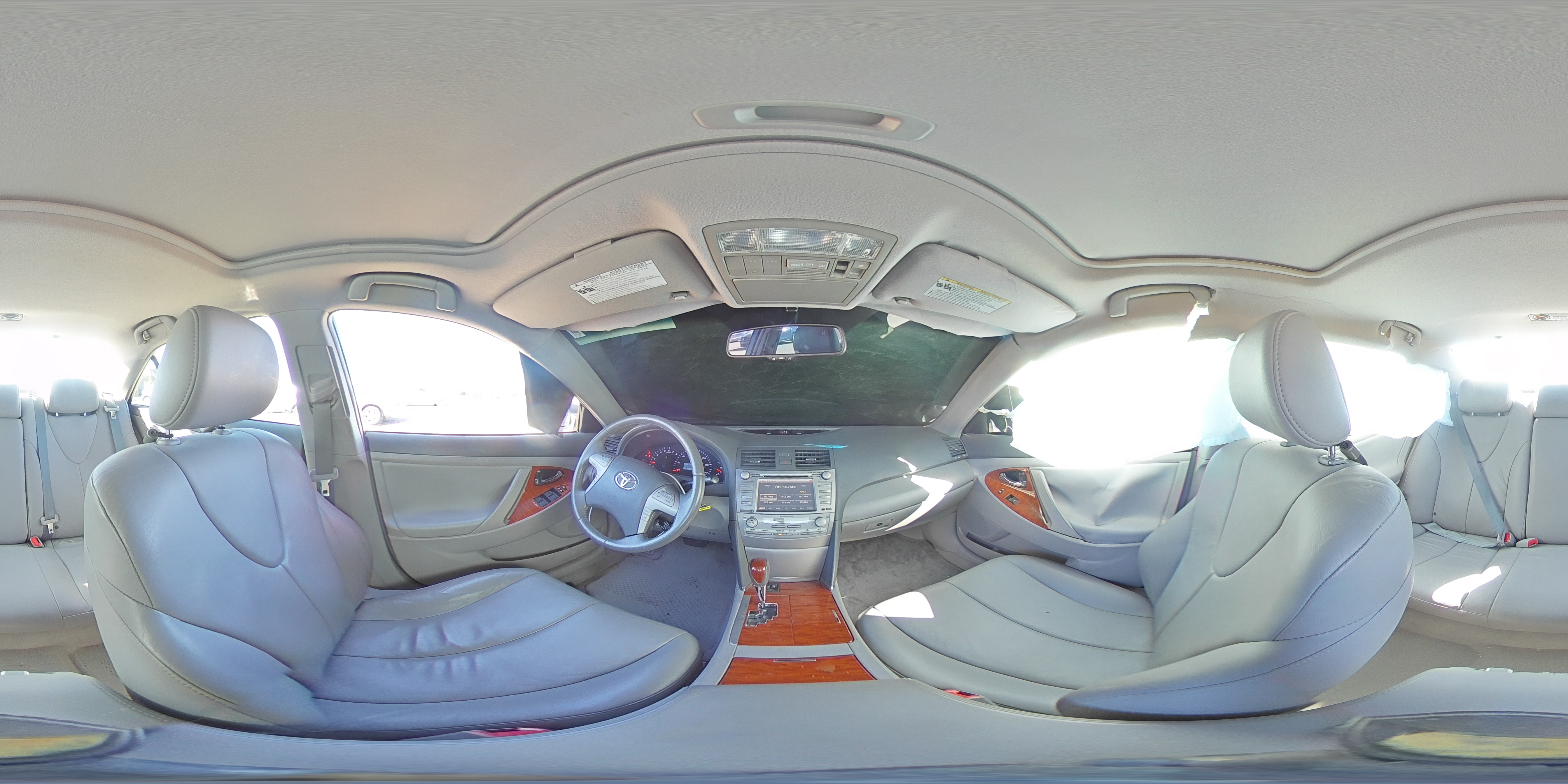 2011 Toyota Camry - Image 13