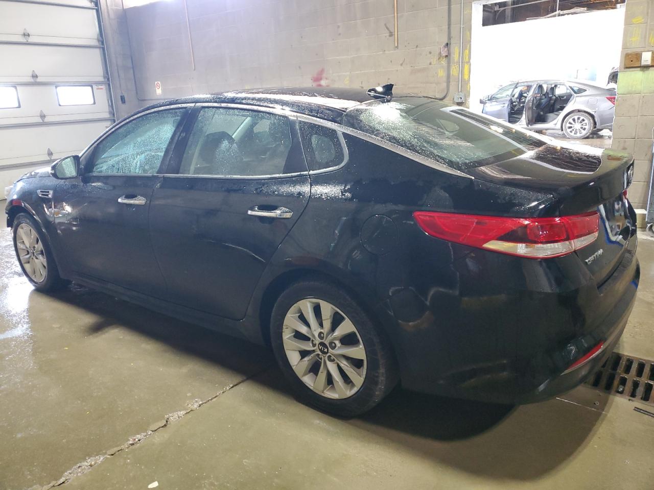 2018 Kia Optima - Image 2