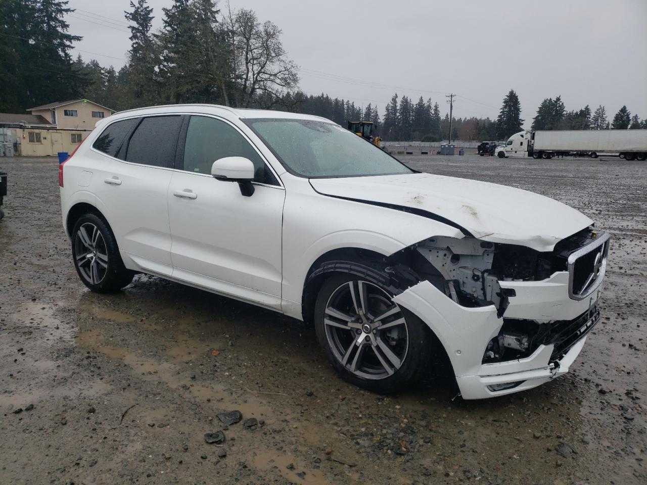 2018 Volvo XC60 - Image 4