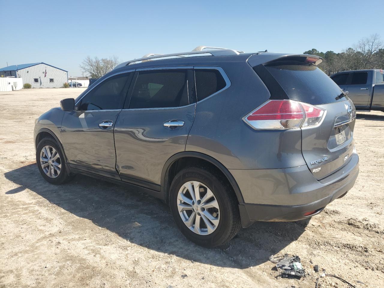 2014 Nissan Rogue - Image 2