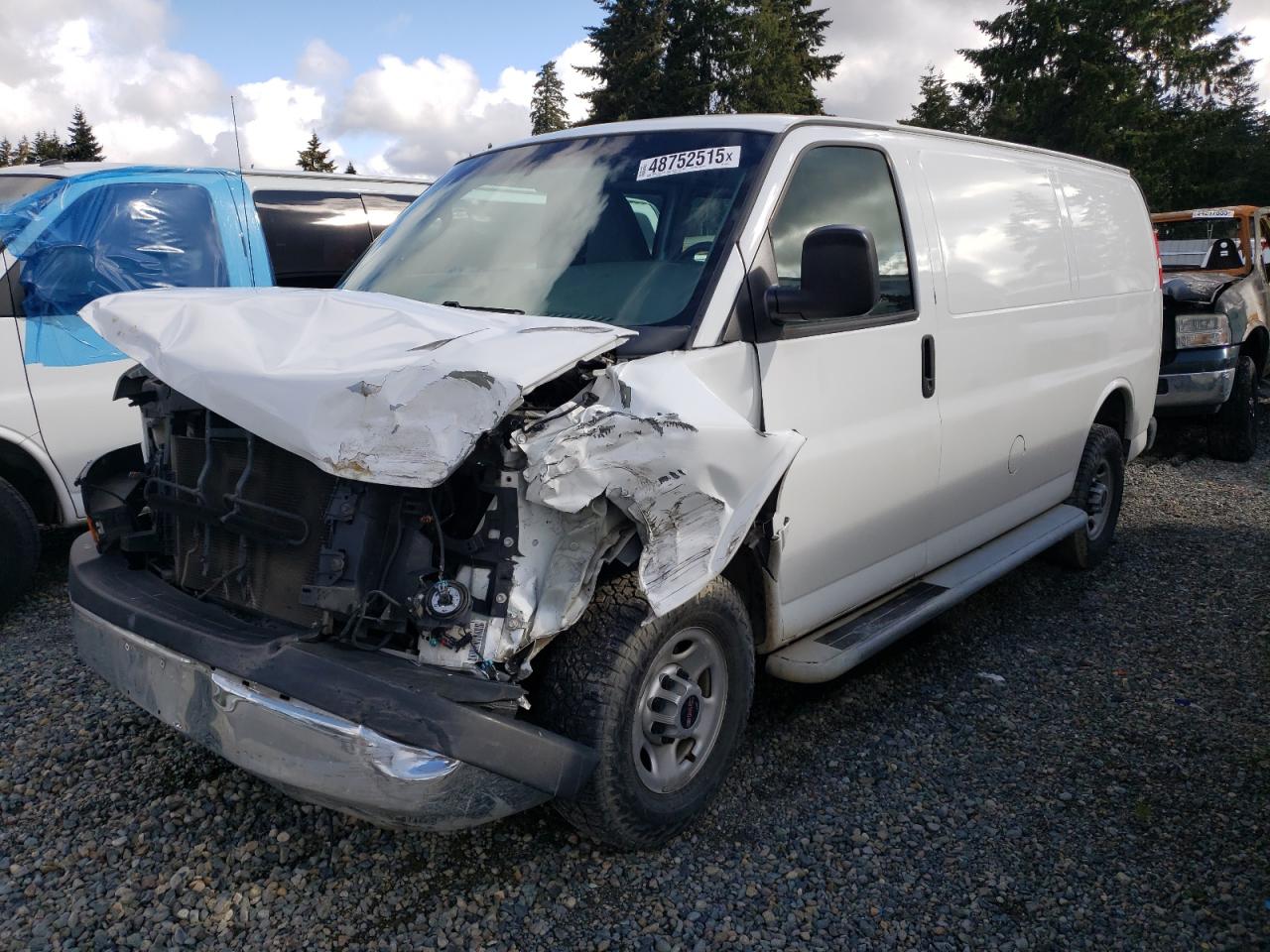 2016 GMC Savana - Image 1