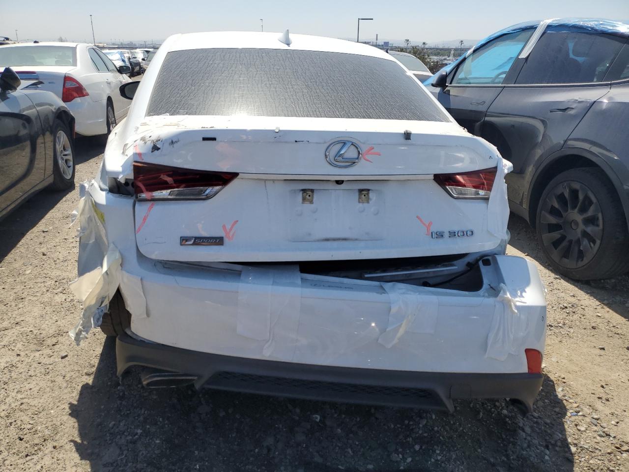 2018 Lexus IS - Image 6