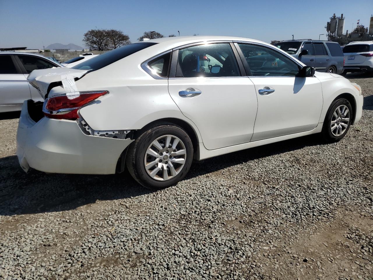 2015 Nissan Altima - Image 3
