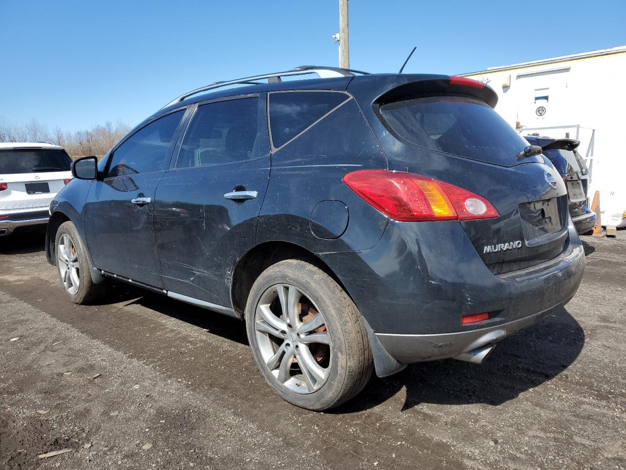 2010 Nissan Murano - Image 2