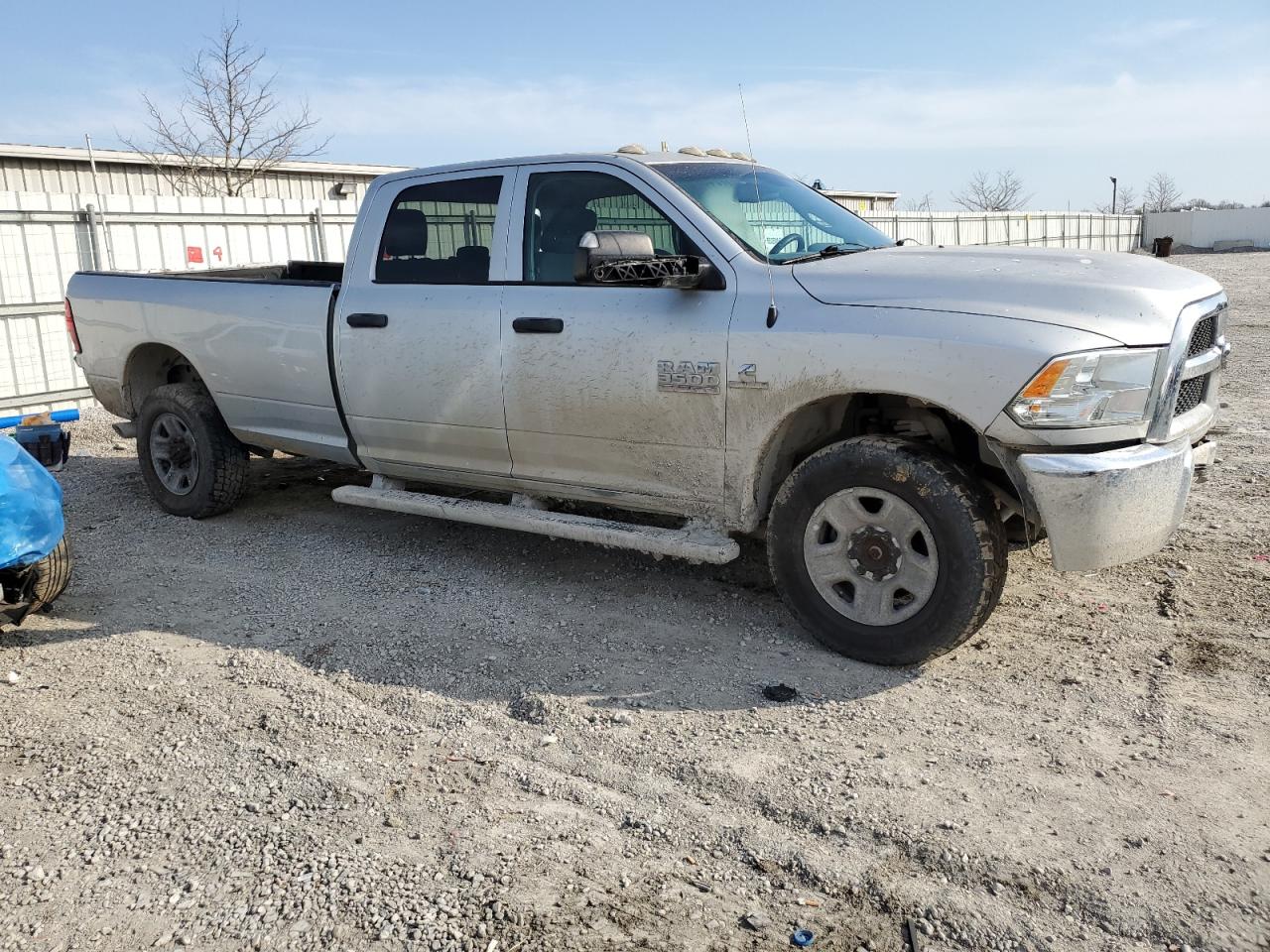 2015 RAM 3500 - Image 4