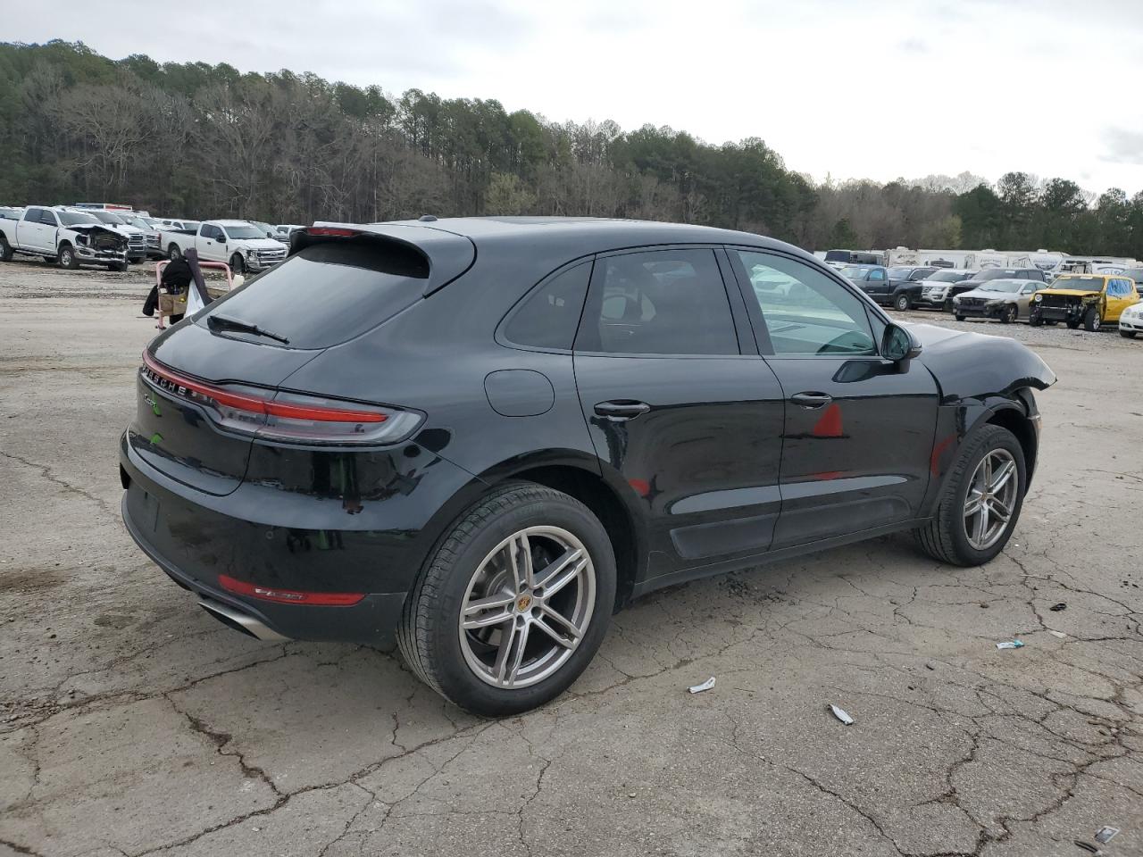 2020 Porsche Macan - Image 3