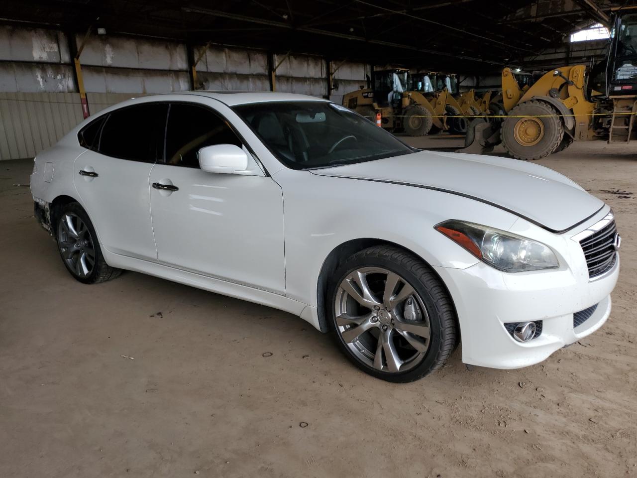 2013 Infiniti M - Image 4