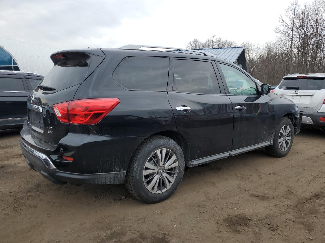 2018 Nissan Pathfinder - Image 3