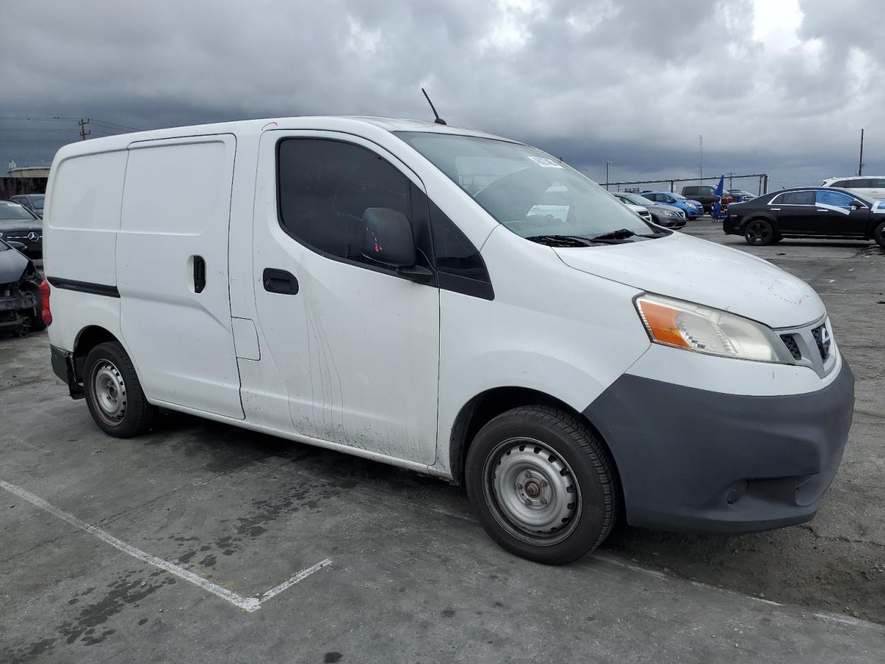 2015 Nissan NV - Image 4
