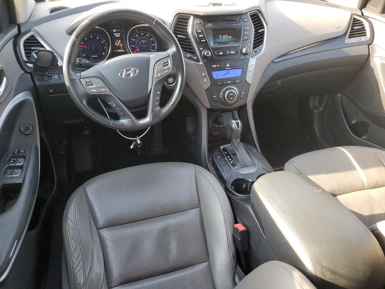 2014 Hyundai Santa Fe - Image 8