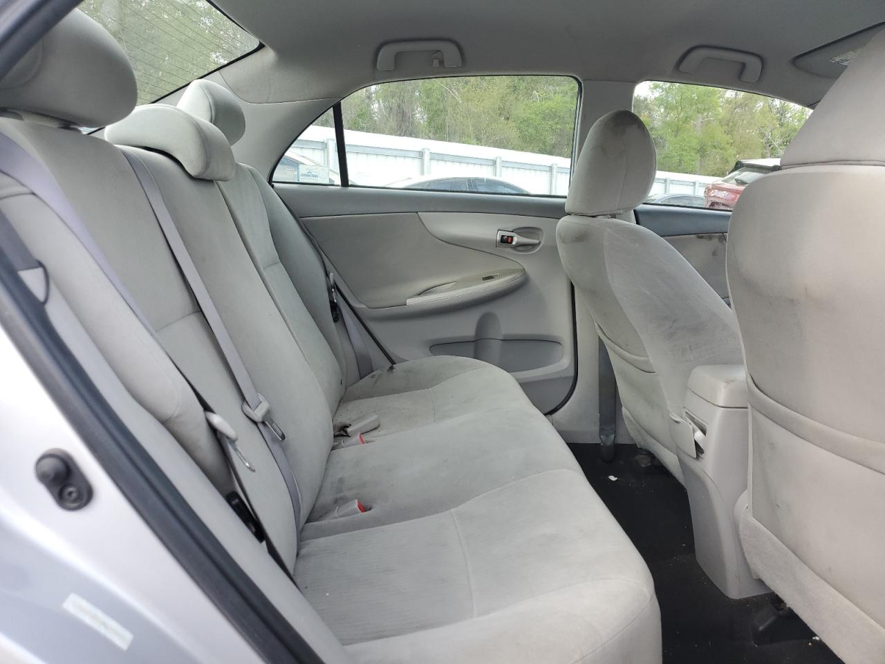 2010 Toyota Corolla - Image 10