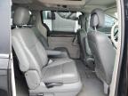 2013 Volkswagen Routan Sel Premium for Sale in Elgin, IL - Front End