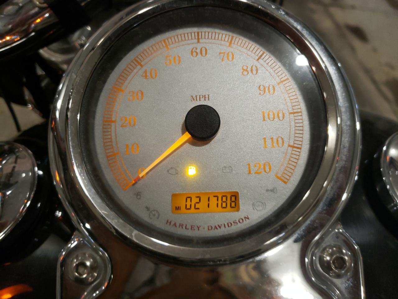 2011 Harley-Davidson Fxdc VIN: 1HD1GV415BC303131 Lot: 48888425