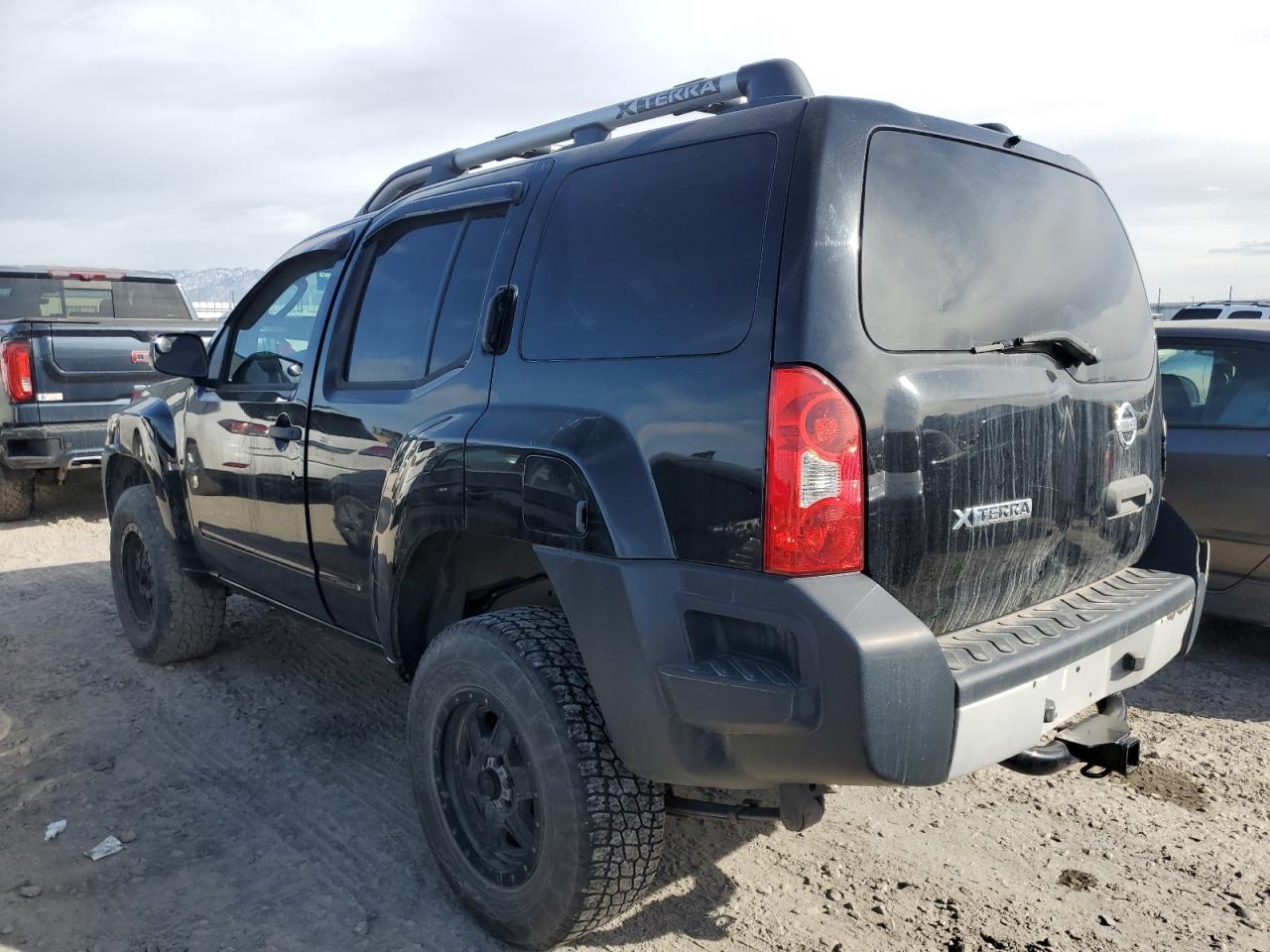 2010 Nissan XTerra - Image 2