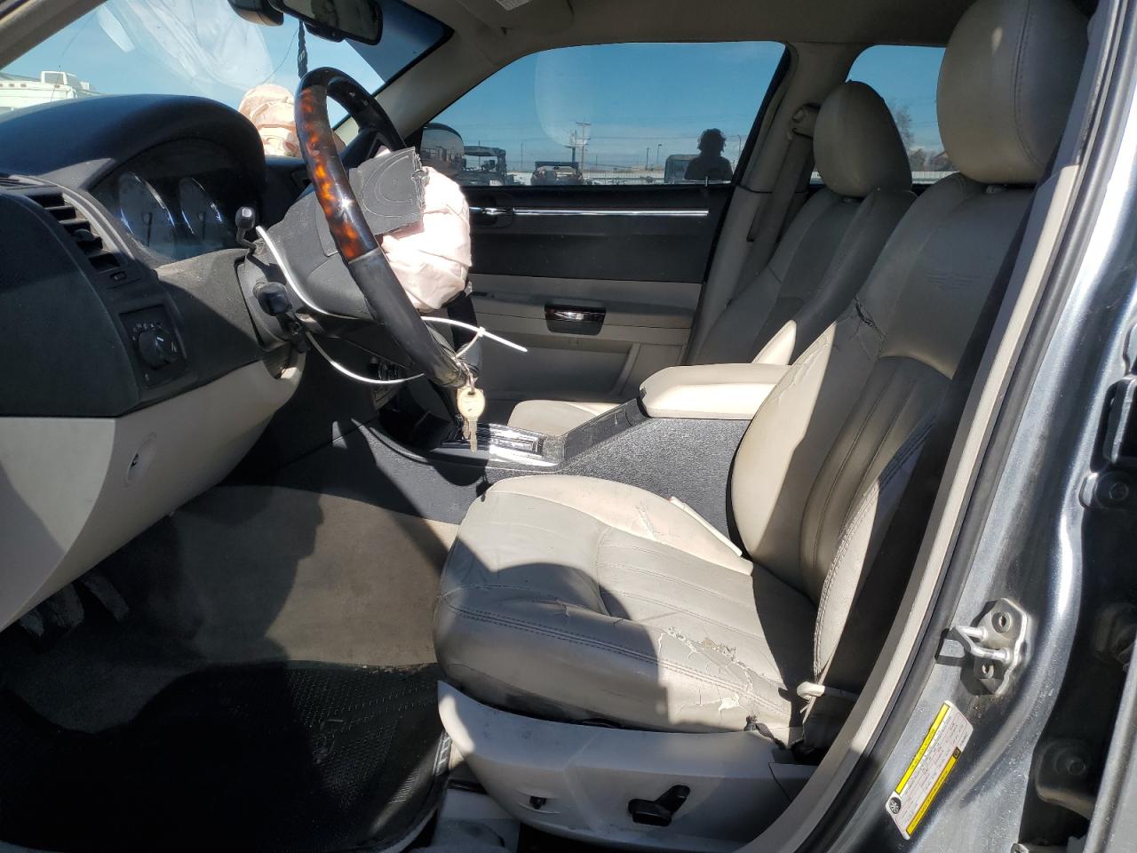 2007 Chrysler 300 - Image 7