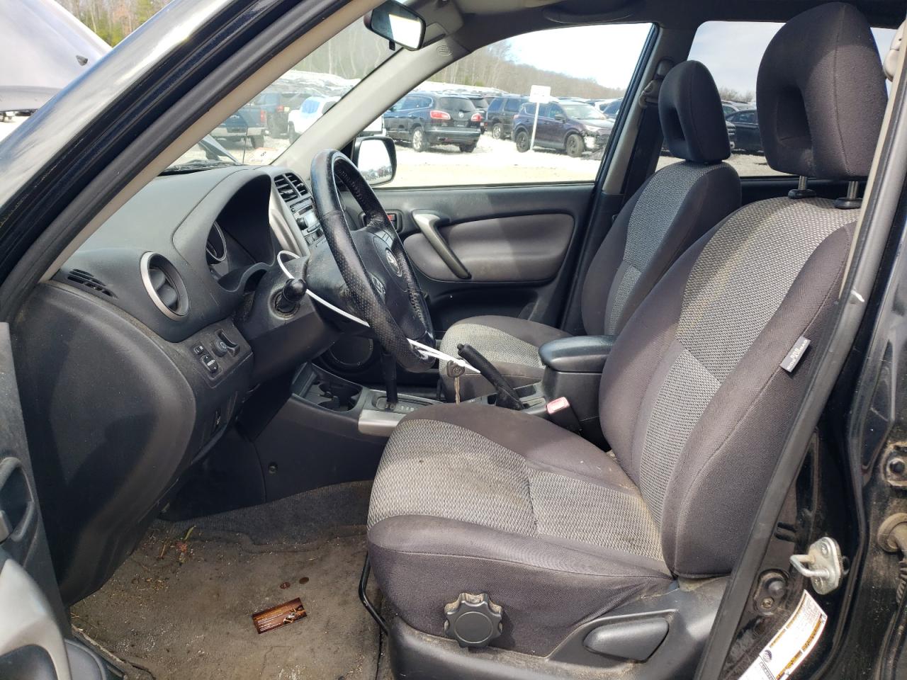2004 Toyota RAV 4 - Image 7