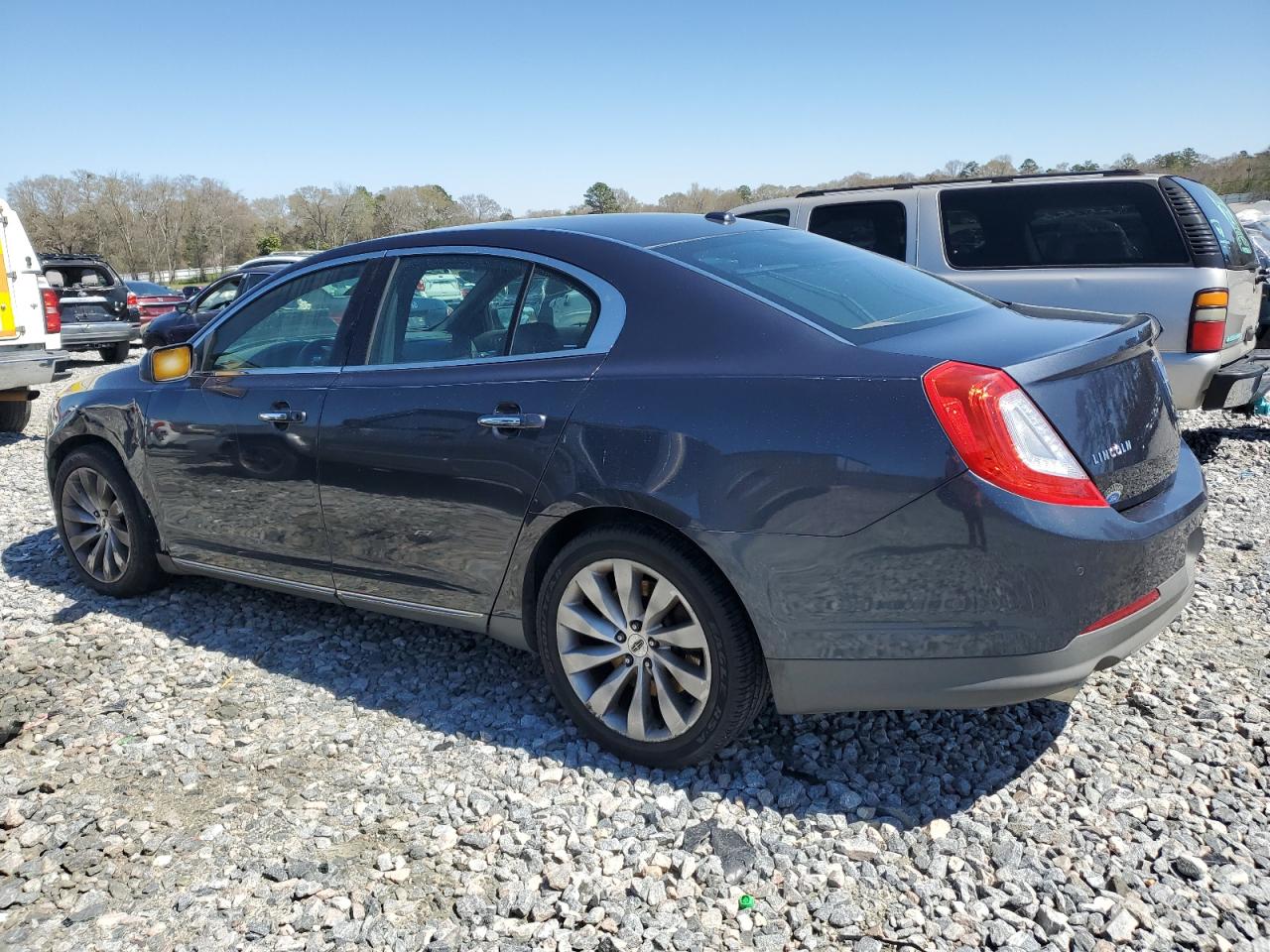 2013 Lincoln MKS - Image 2