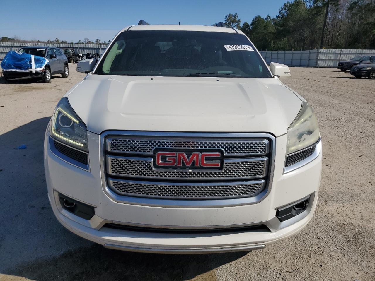 2014 GMC Acadia - Image 5