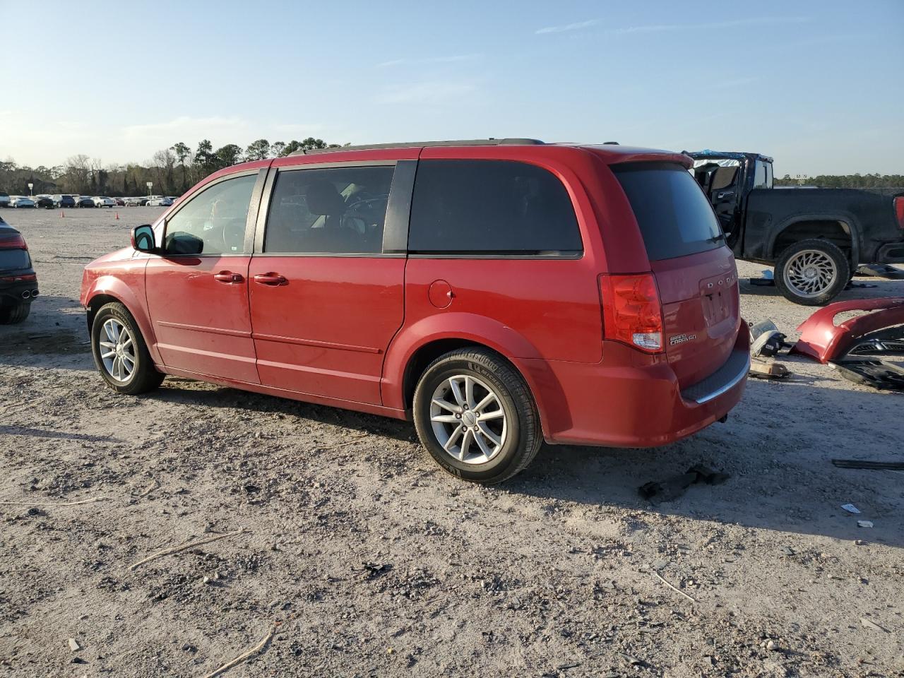 2013 Dodge Caravan - Image 2