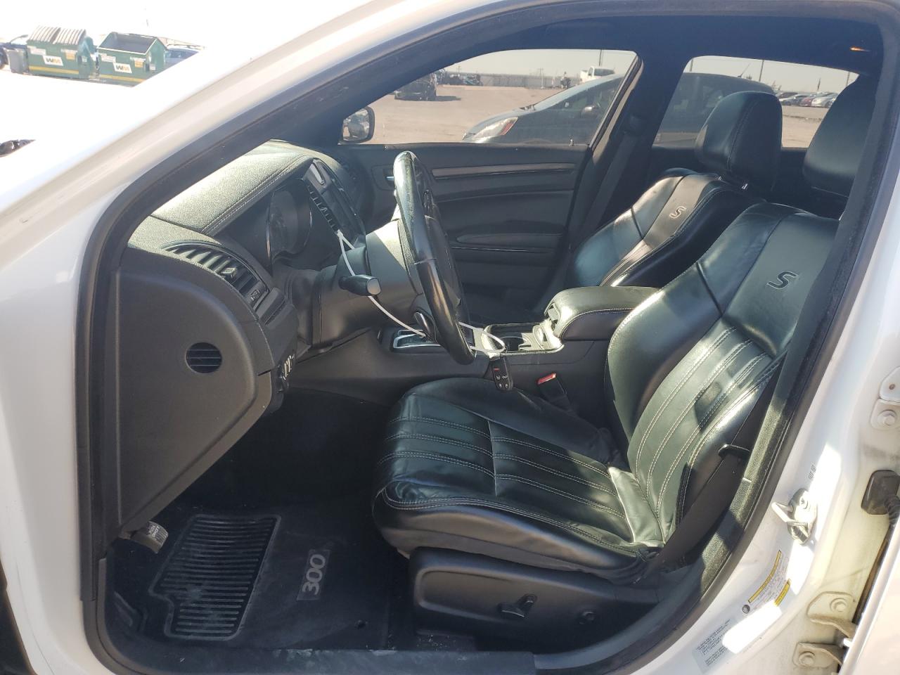 2016 Chrysler 300 - Image 7
