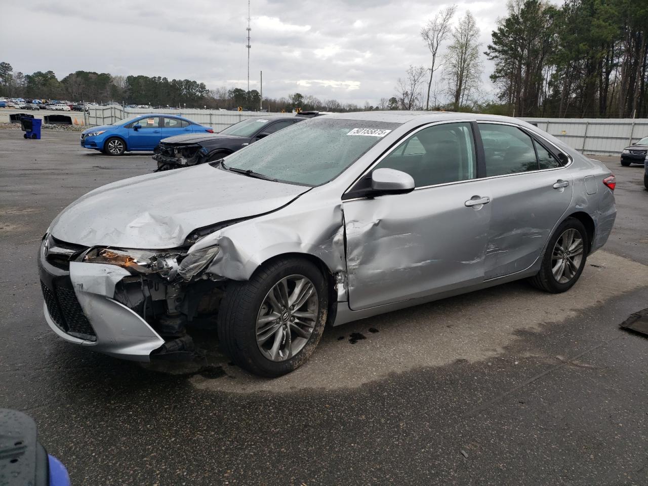 2017 Toyota Camry Le for Sale in Dunn, NC - Front End
