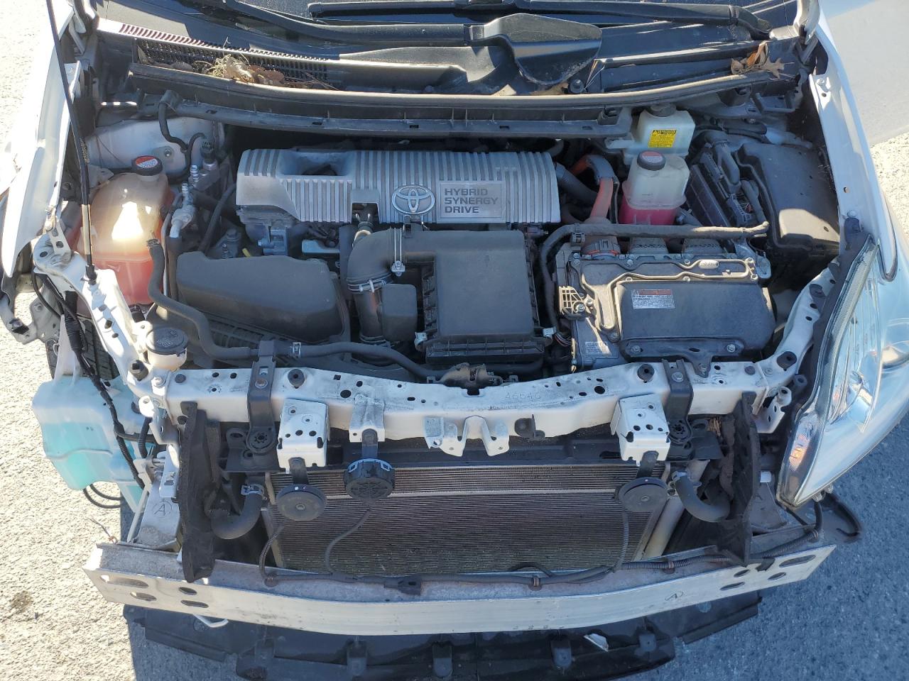 2014 Toyota Prius - Image 11