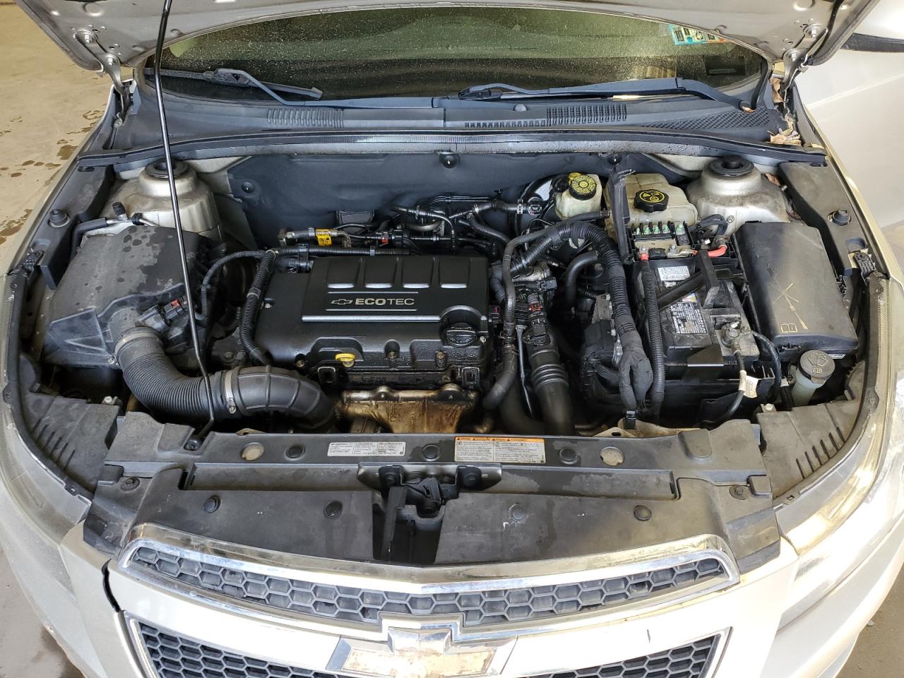 2014 Chevrolet Cruze - Image 11
