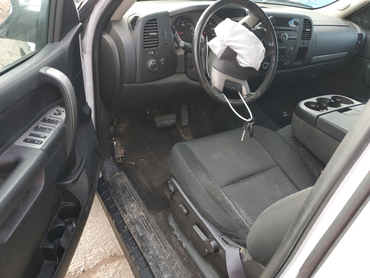 2013 GMC Sierra - Image 8