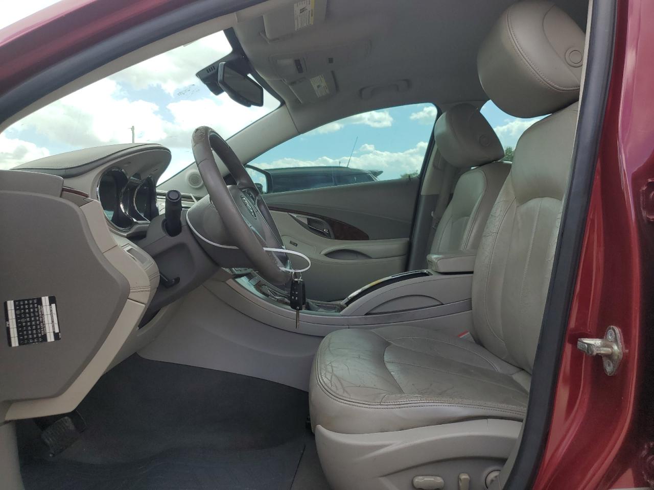 2010 Buick LaCrosse - Image 7