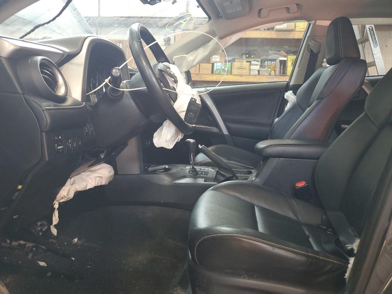 2017 Toyota RAV 4 - Image 7