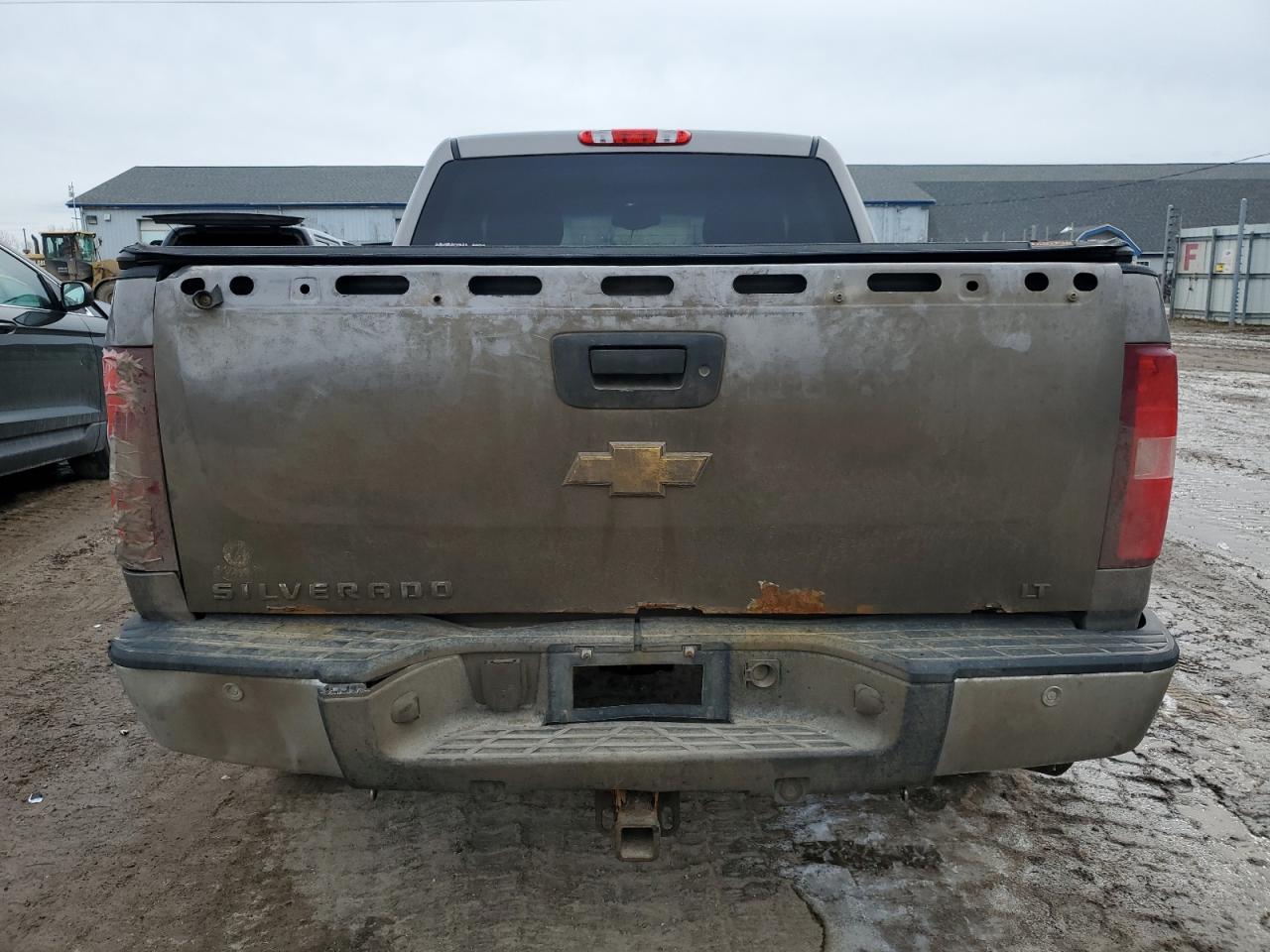 2013 Chevrolet Silverado - Image 6