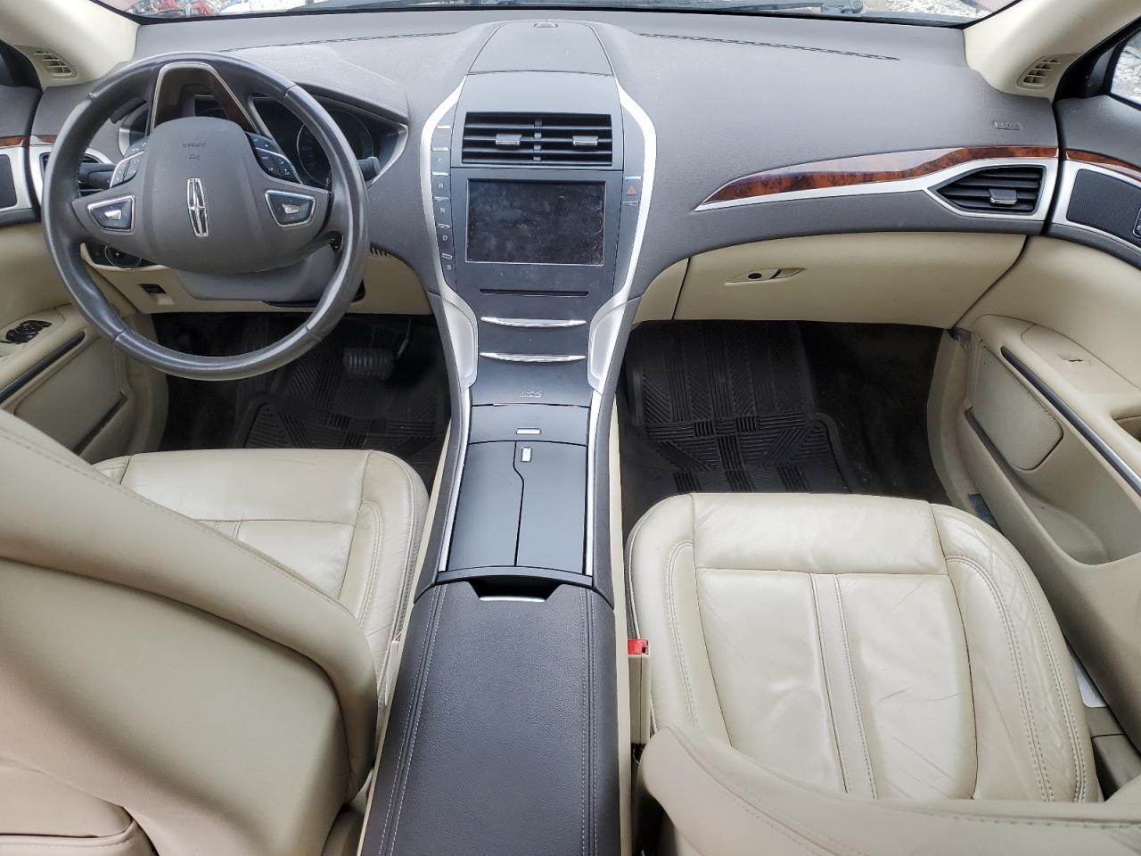 2015 Lincoln MKZ - Image 8