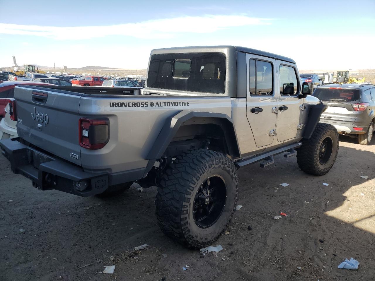 2020 Jeep Gladiator - Image 3
